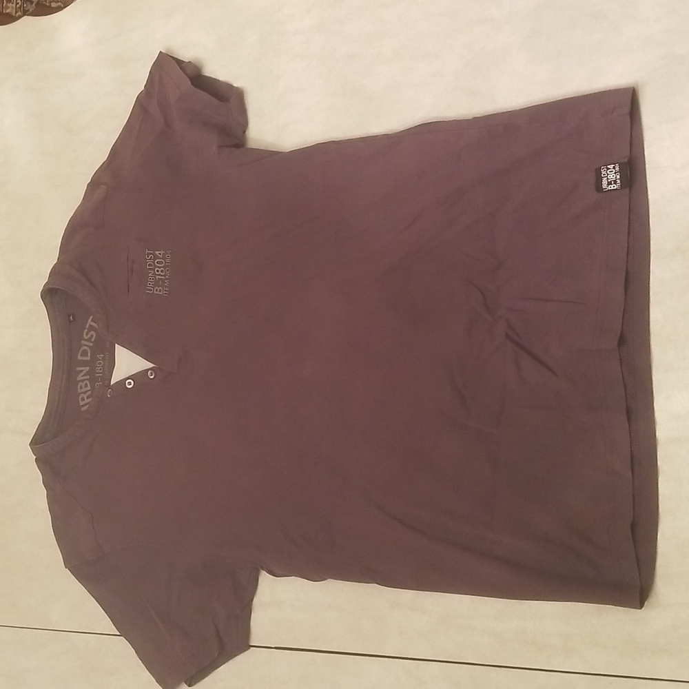 Men's tee shirt